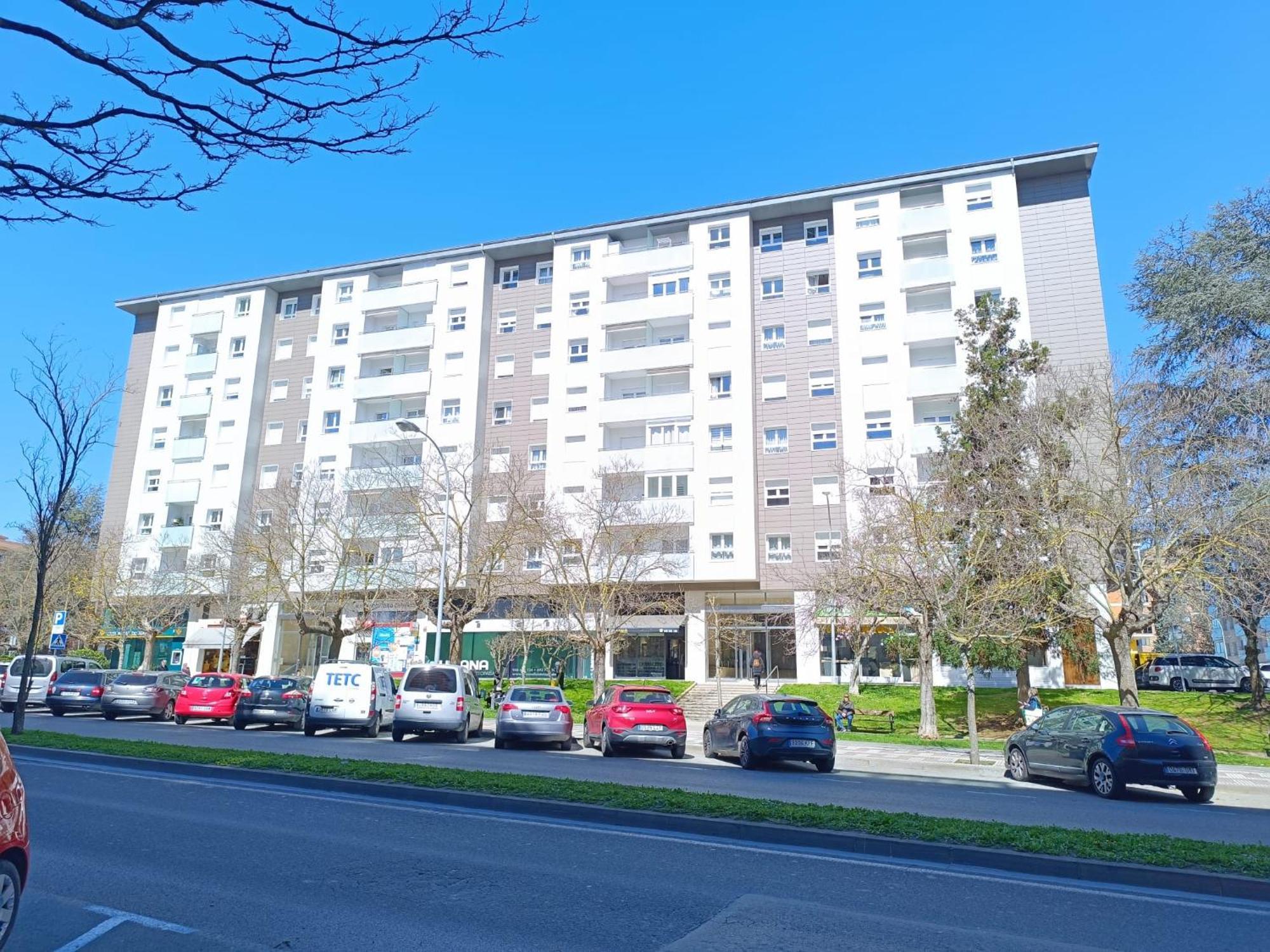 Los Sauces Pamplona Hospitales Universidad Baranain Luaran gambar